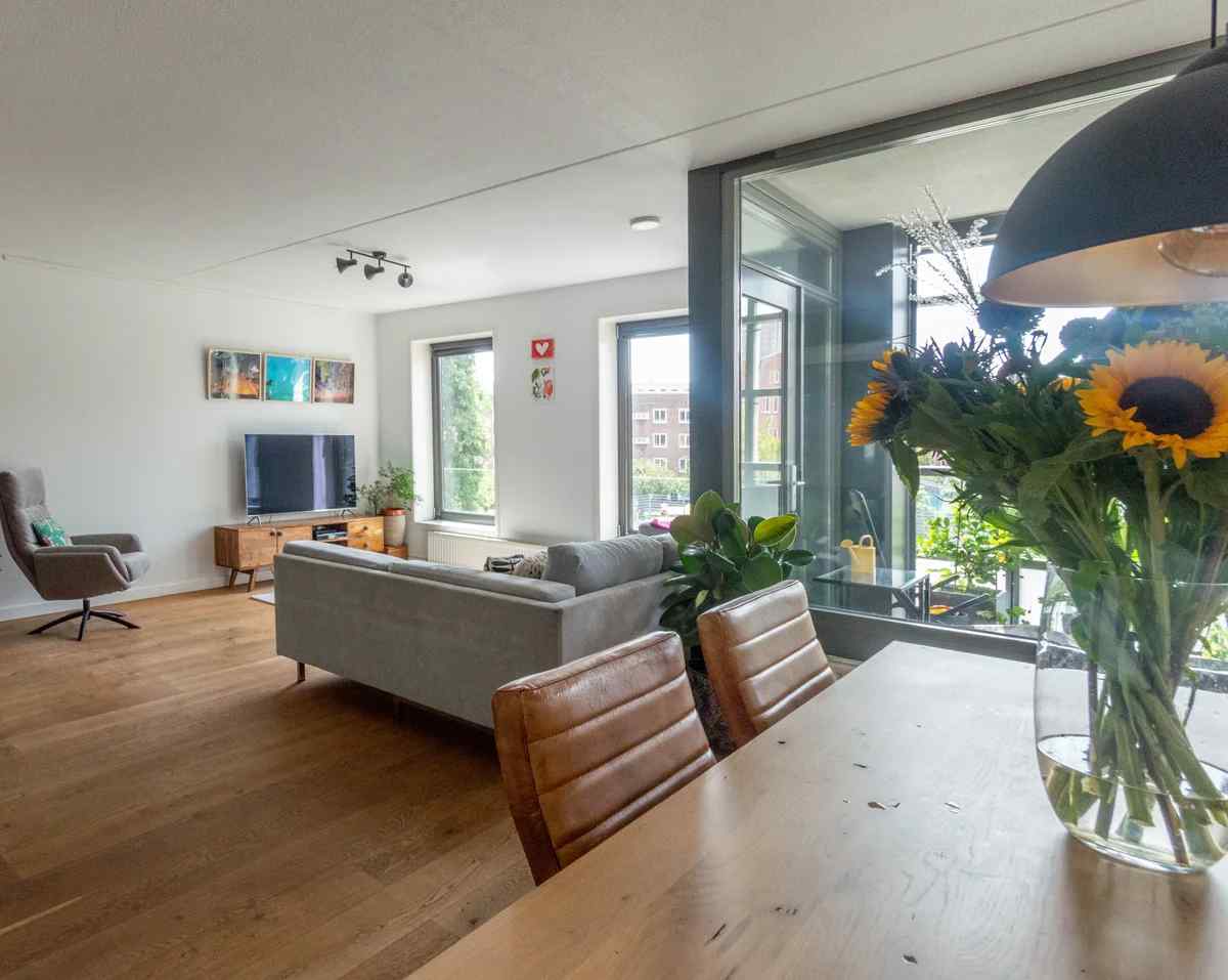 Spacious 2-Bedroom Furnished Apartment with Balcony, Parking & Storage in De Pijp