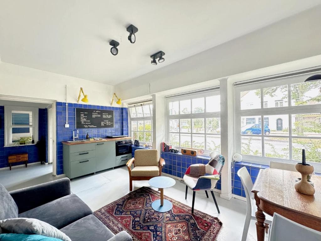 Modern 2-Bedroom Apartment in Converted Bathhouse with Garden in Amsterdam Noord