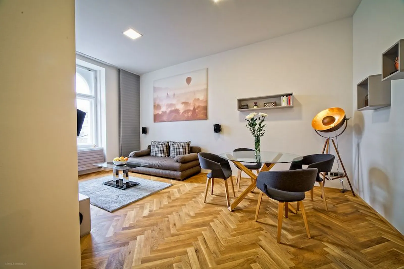 Elegant 2-Bedroom Apartment on Keizersgracht – Historic Amsterdam Canal Living