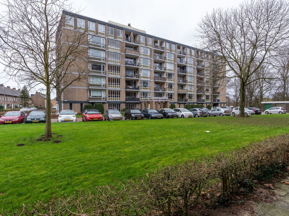 Luxury Fully Furnished 1-Bedroom Apartment in the Heart of Den Bosch