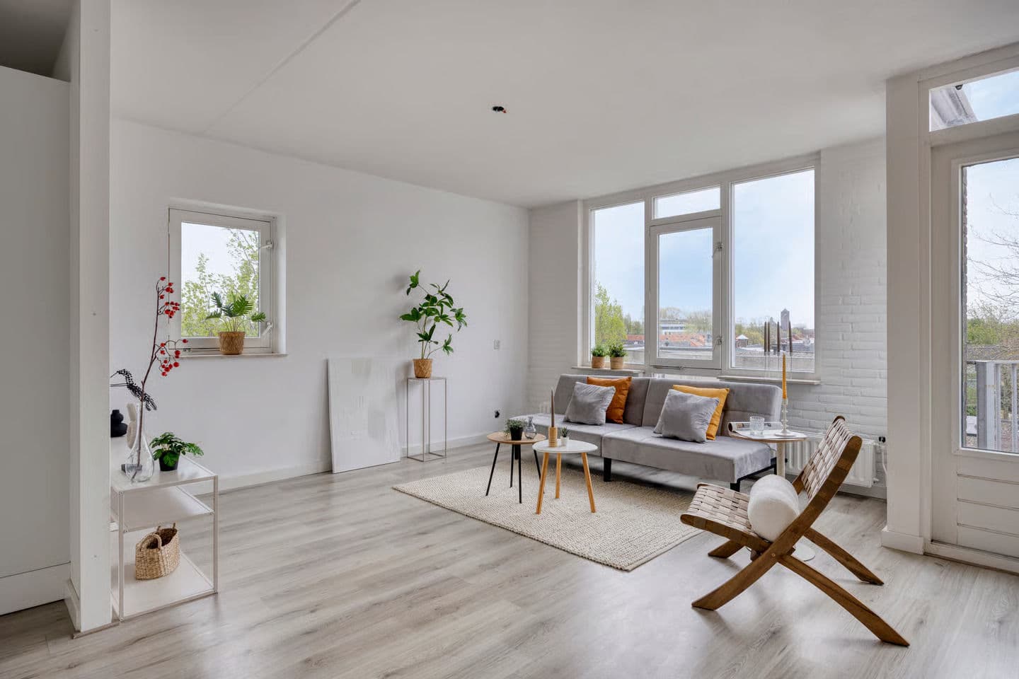 Spacious 2-bedroom apartment at Zernikestraat